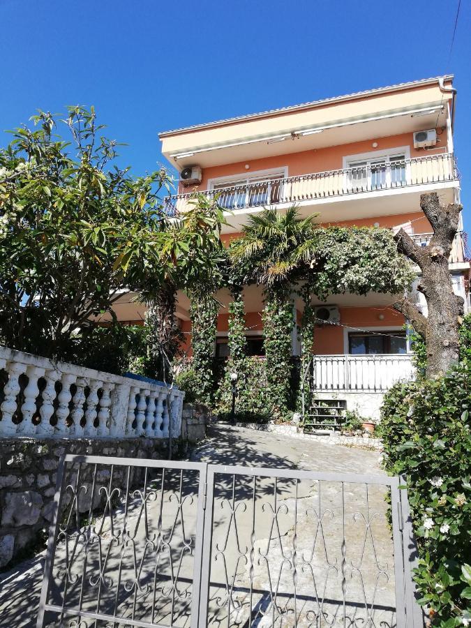 Apartmani Zafaranic Crikvenica Exterior foto